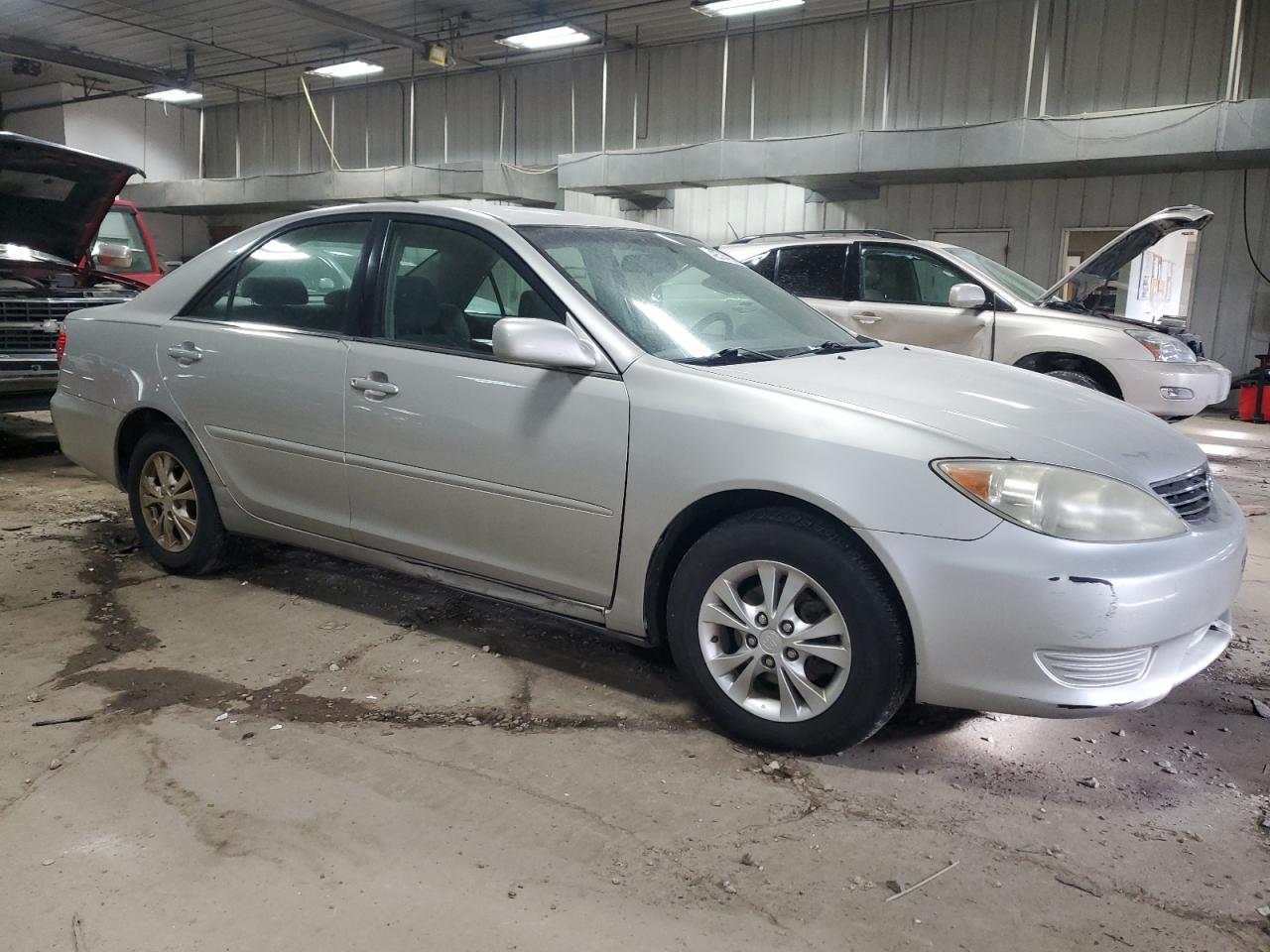 2005 Toyota Camry - Image 4