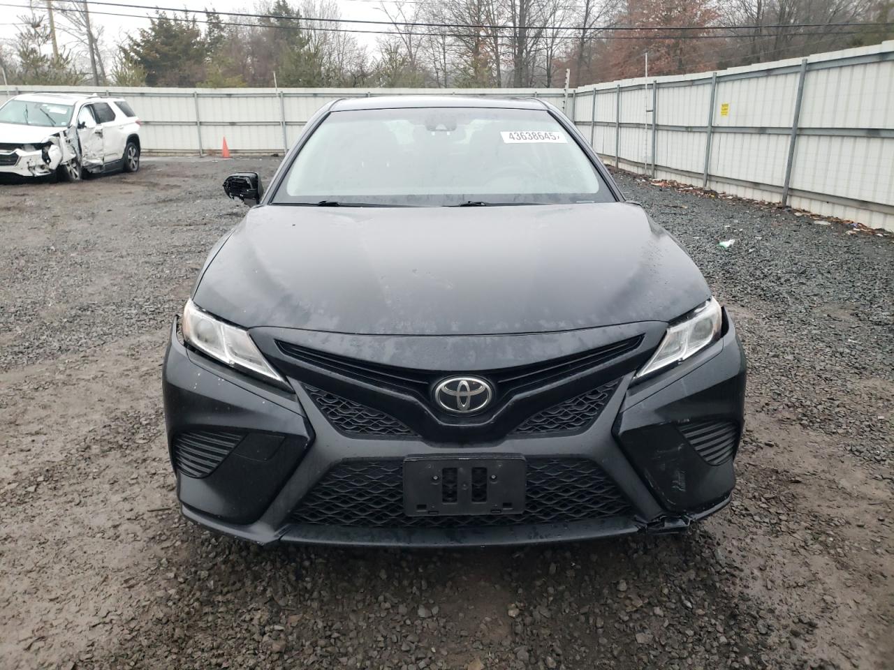 2018 Toyota Camry - Image 5