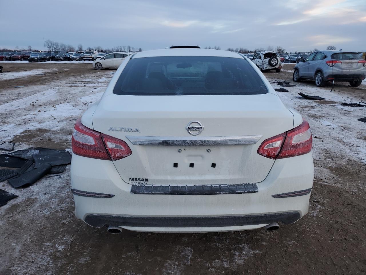2016 Nissan Altima - Image 6