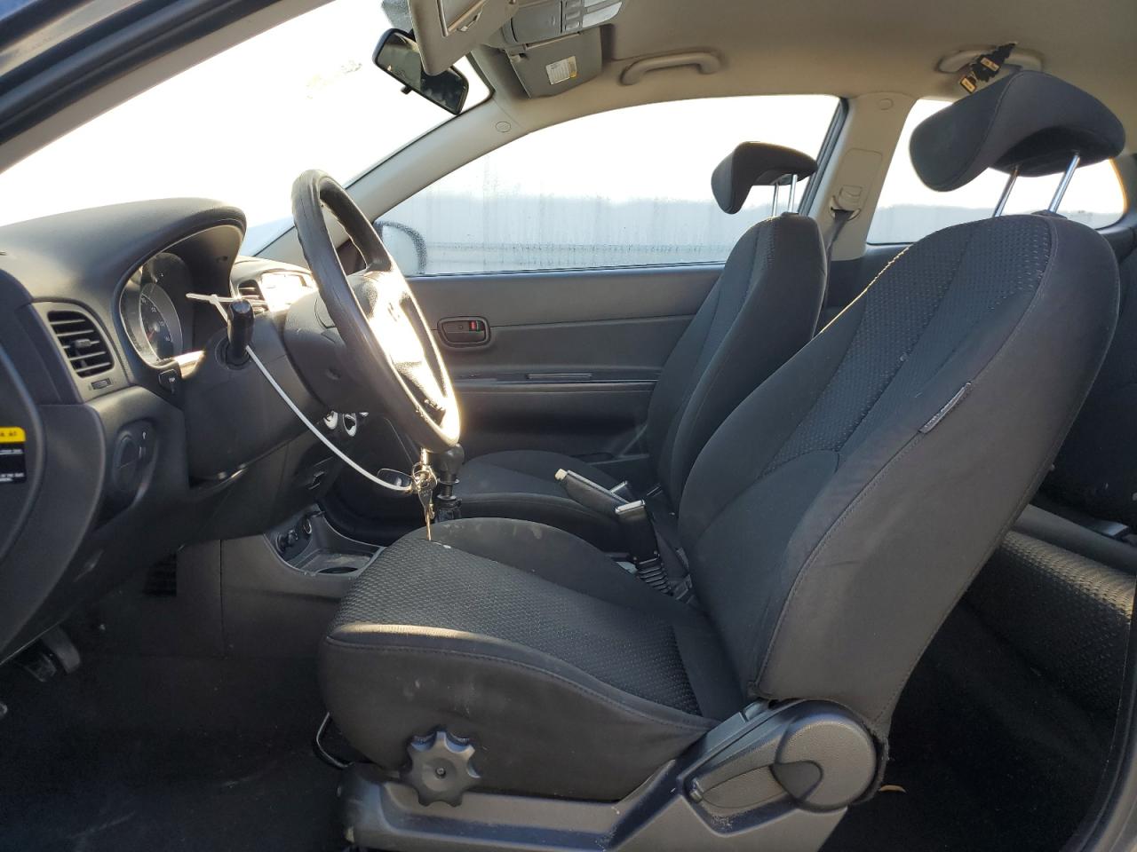 2011 Hyundai Accent - Image 7