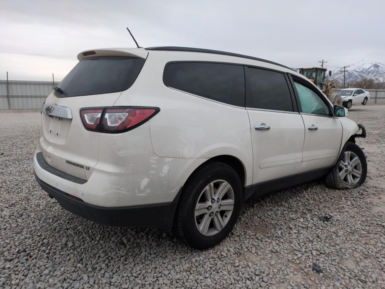 2013 Chevrolet Traverse - Image 3