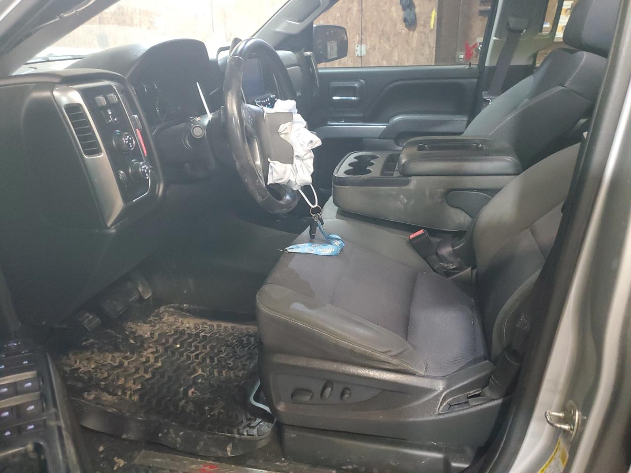 2015 Chevrolet Silverado - Image 7