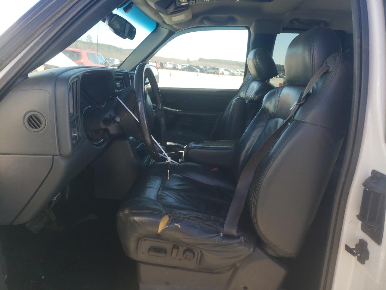 2002 Chevrolet Silverado - Image 7