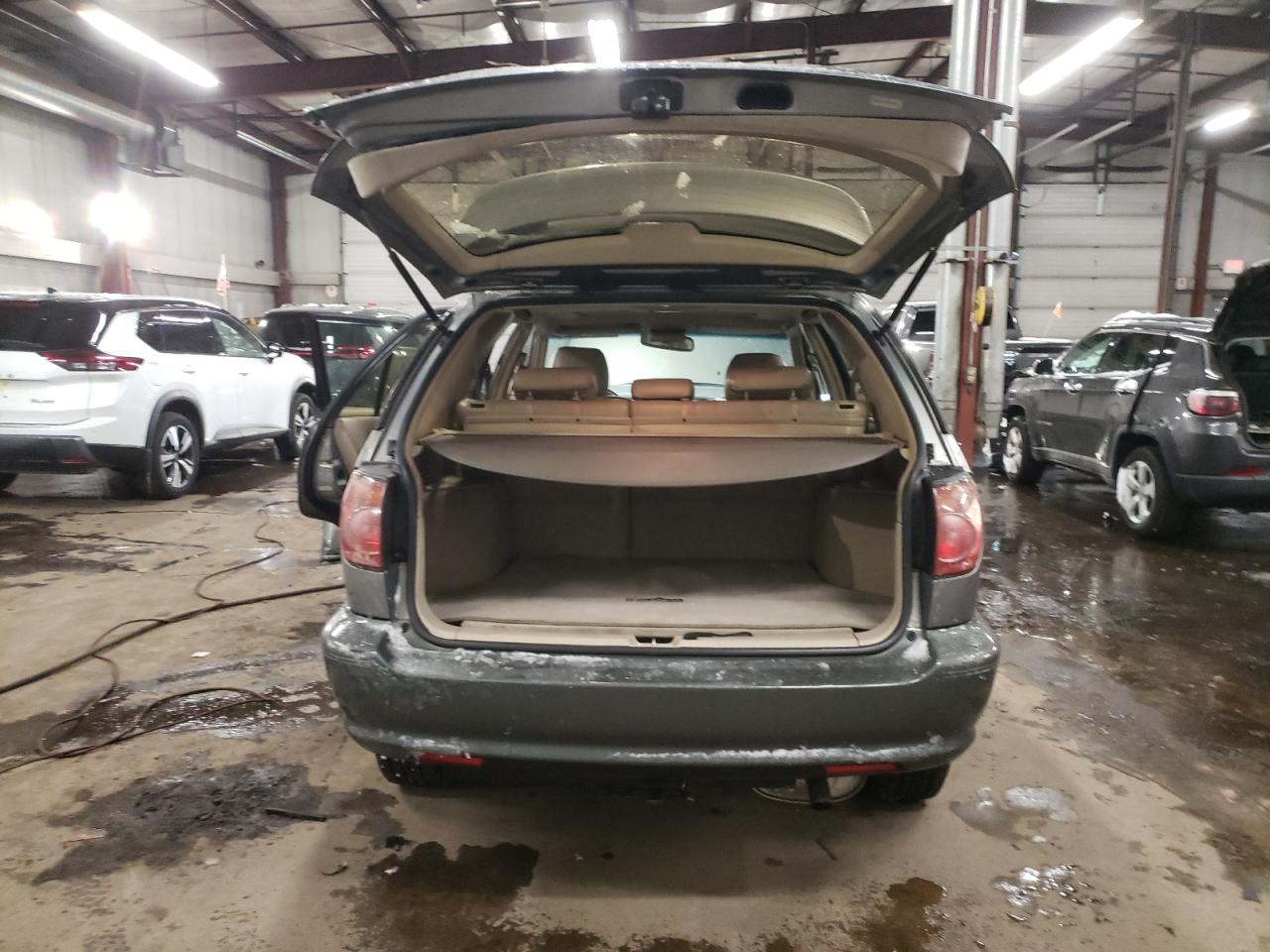 2000 Lexus RX - Image 6