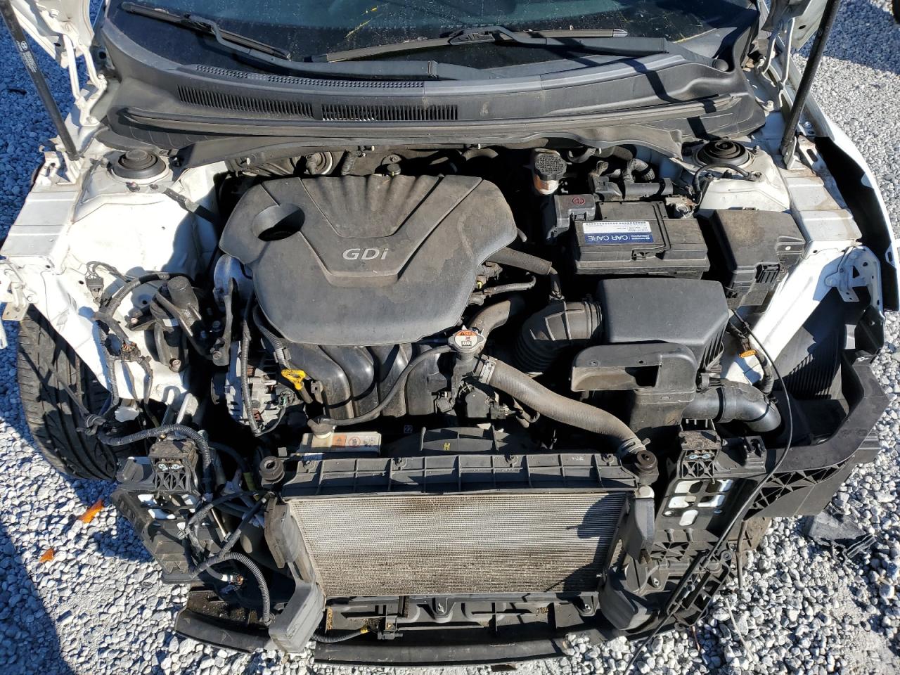 2015 Hyundai Veloster - Image 11