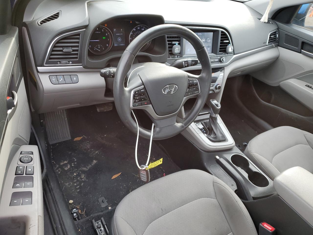 2018 Hyundai Elantra - Image 8