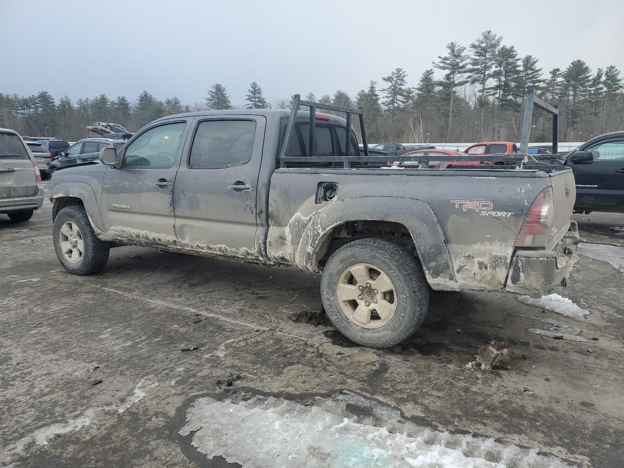 2011 Toyota Tacoma - Image 2