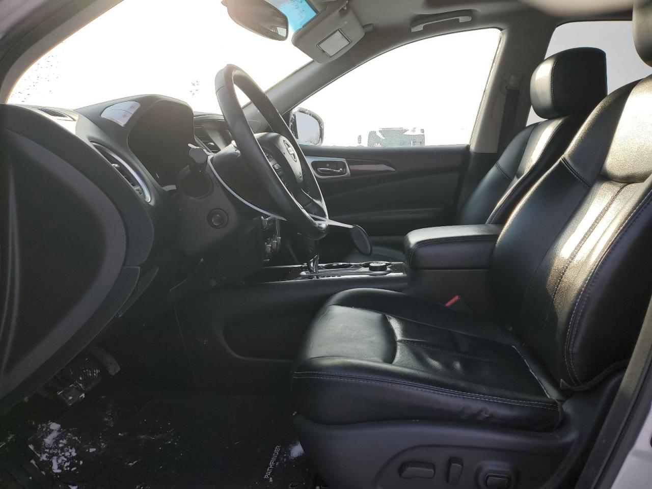 2015 Nissan Pathfinder - Image 7