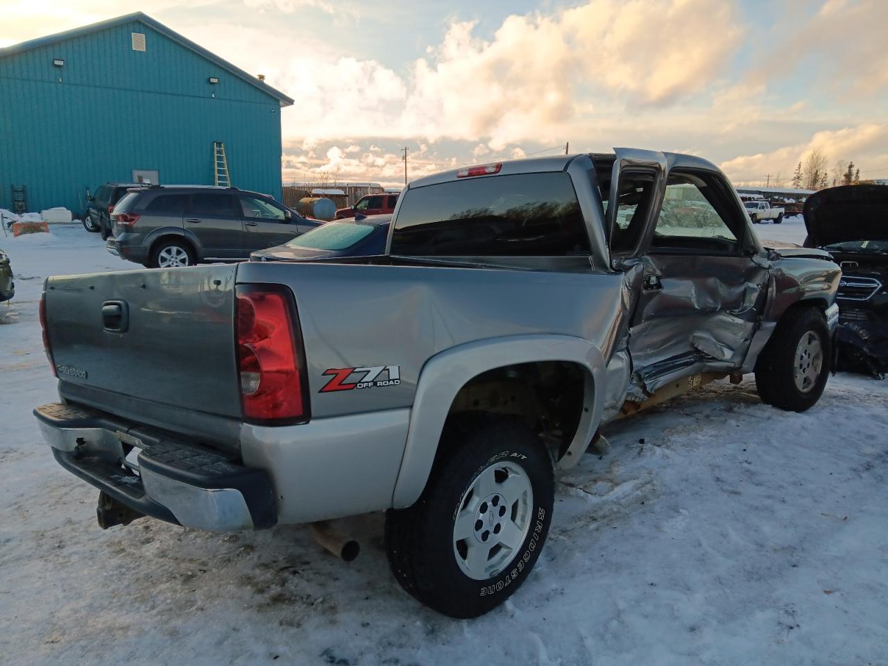 2006 Chevrolet Silverado - Image 3