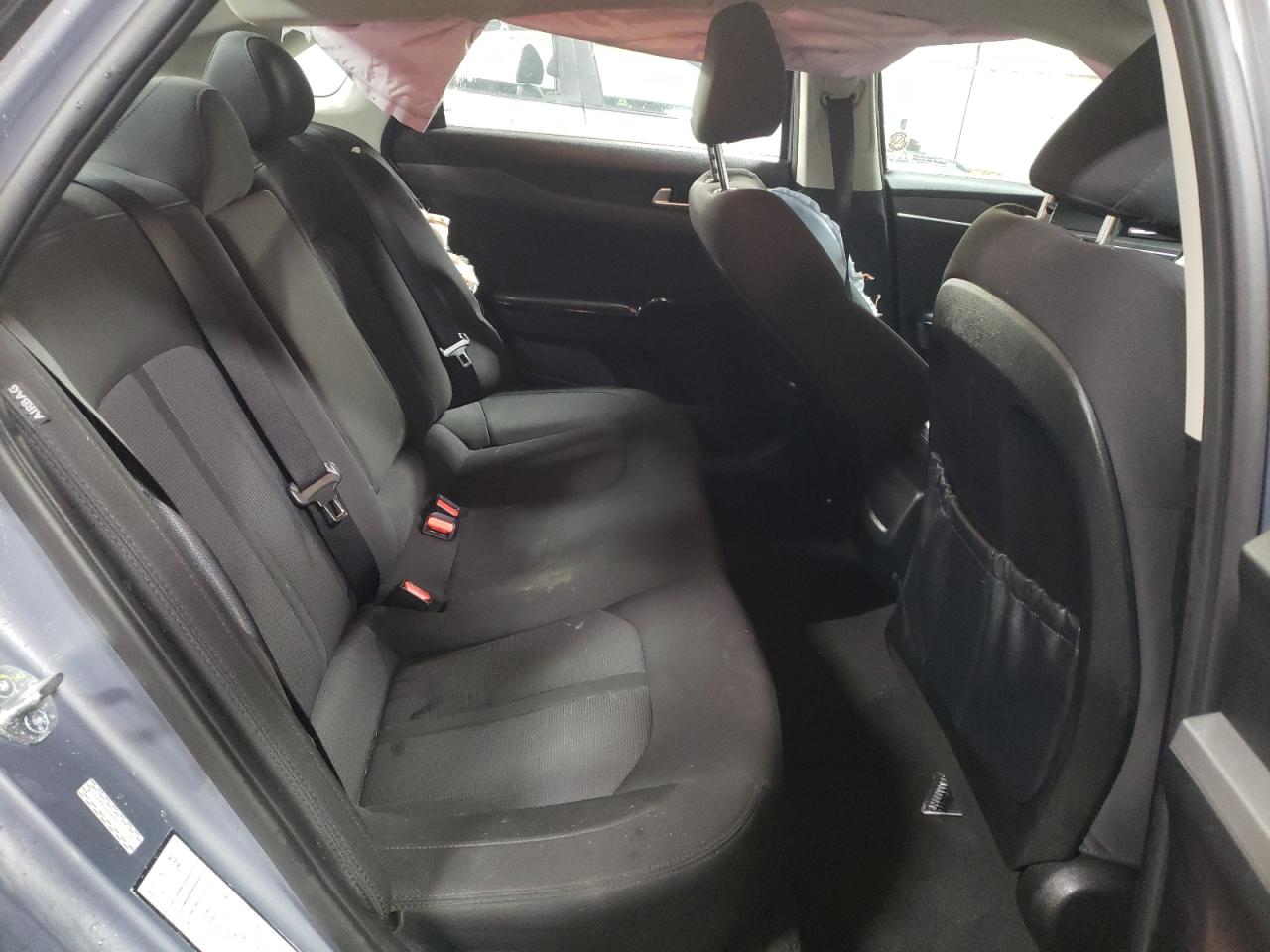 2023 Kia K5 - Image 10