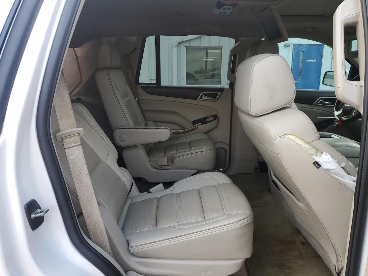 2017 GMC Yukon - Image 11