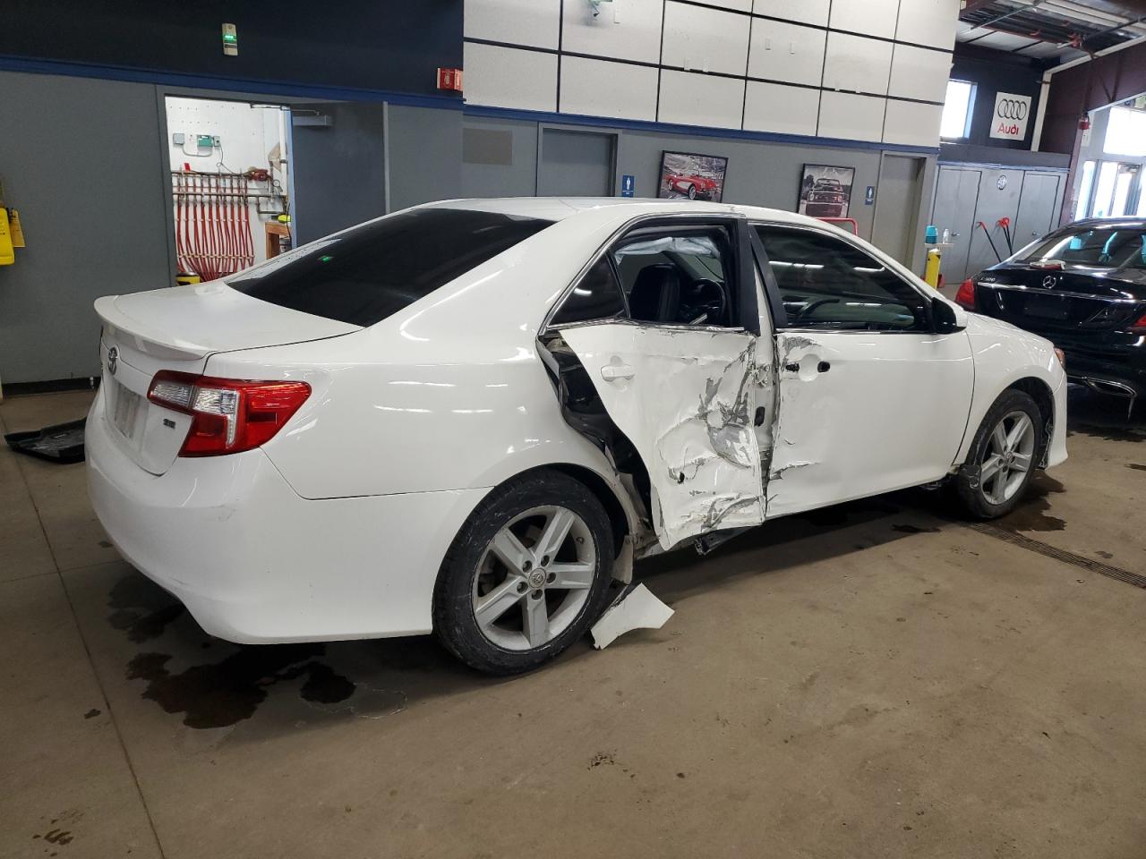 2012 Toyota Camry - Image 3