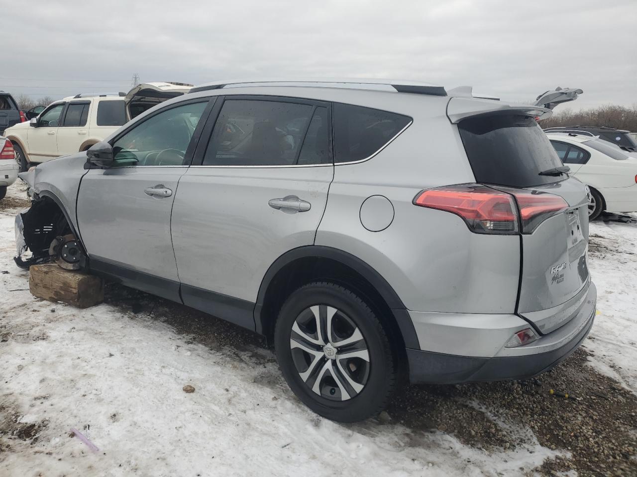 2016 Toyota RAV 4 - Image 2