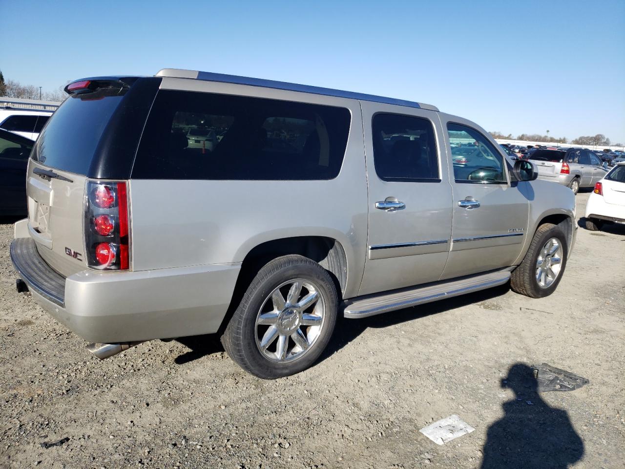 VIN 1GKS2MEF2DR244780 2013 GMC YUKON no.3