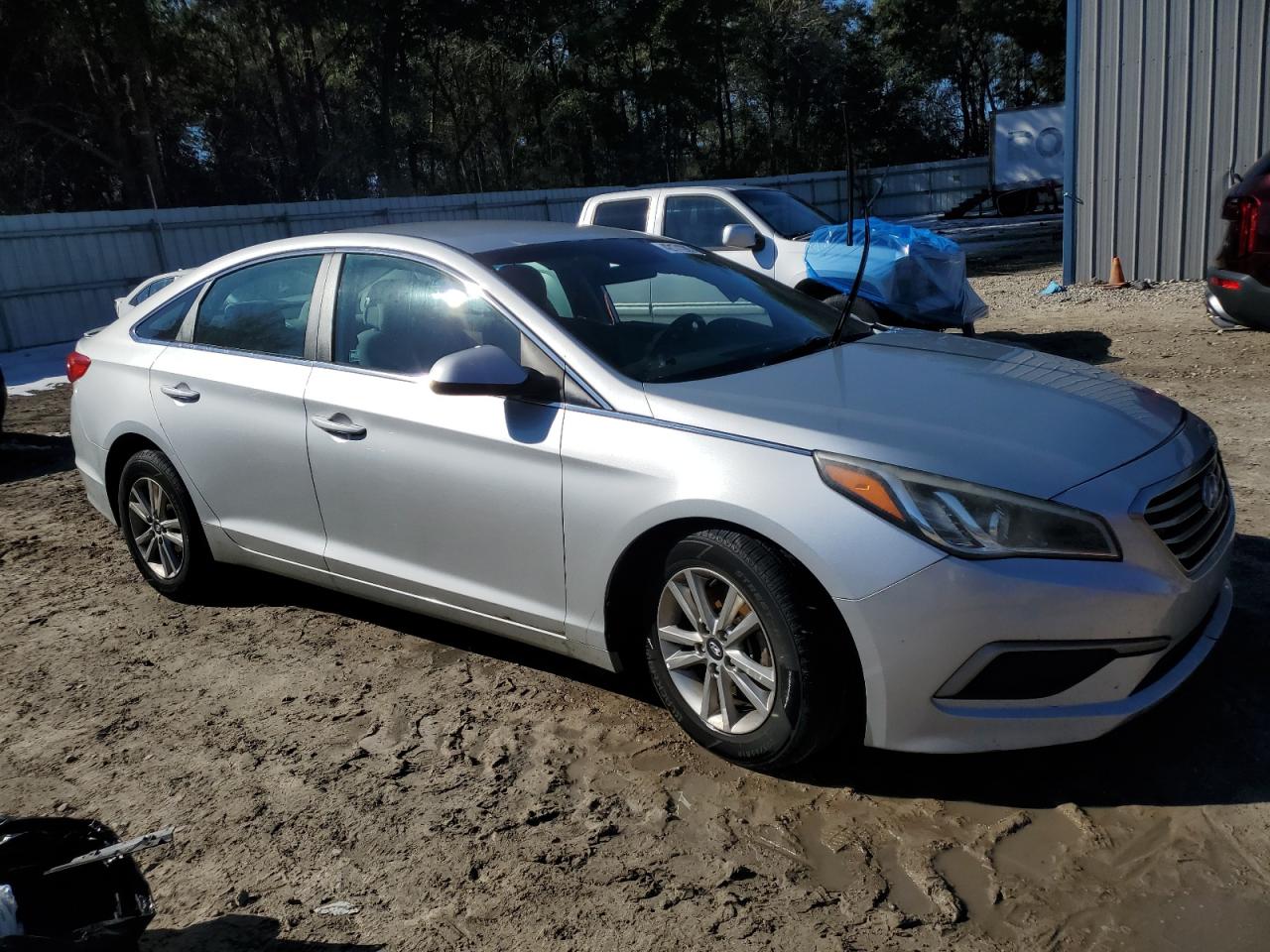 2017 Hyundai Sonata - Image 4