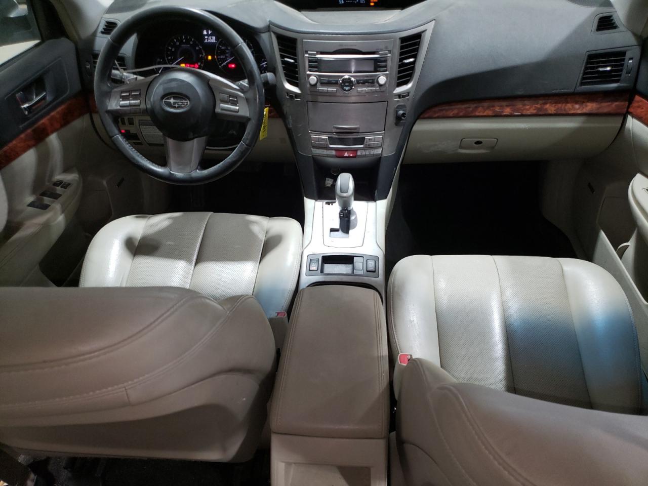 2011 Subaru Outback - Image 8