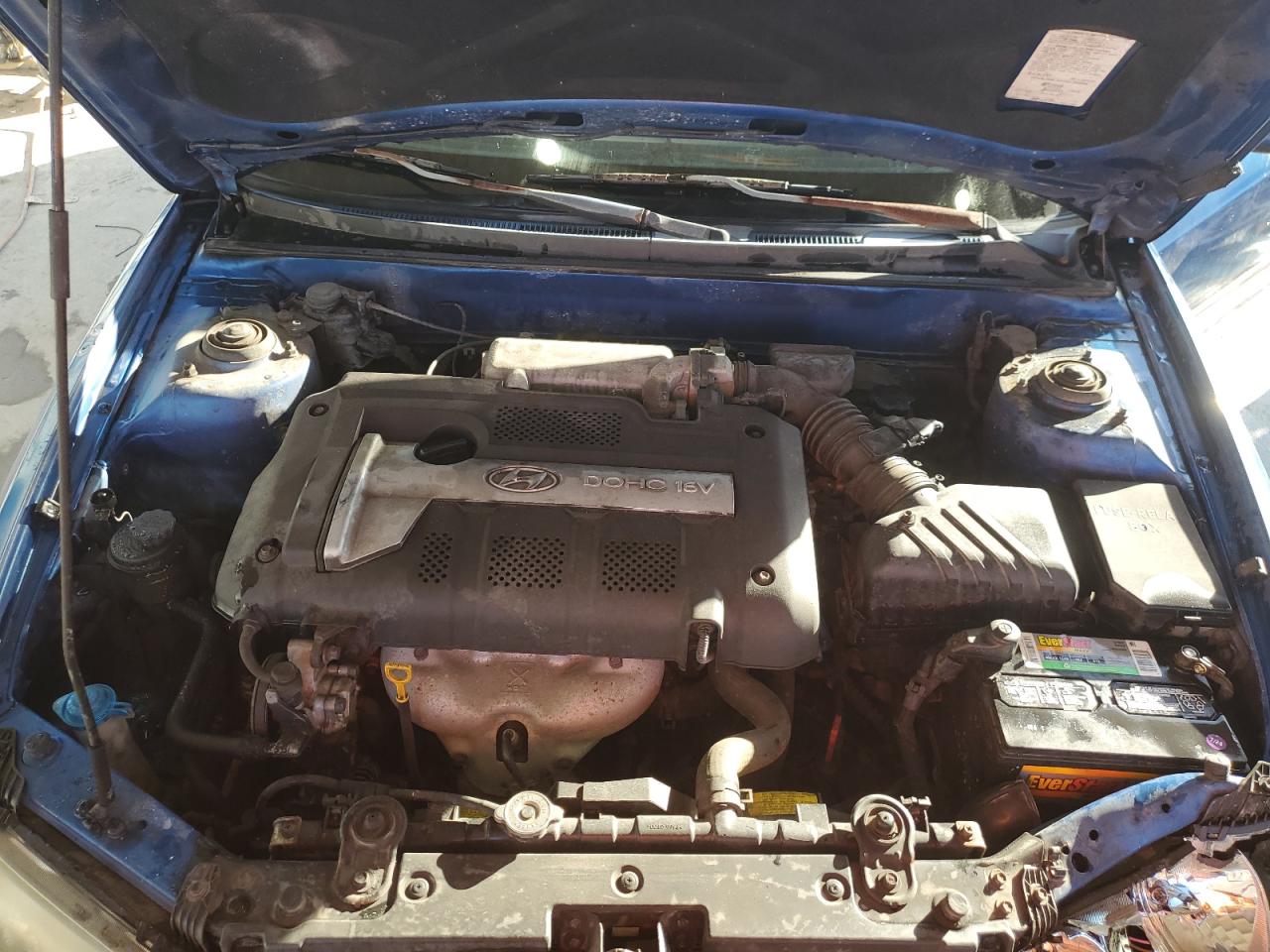 2004 Hyundai Elantra - Image 11
