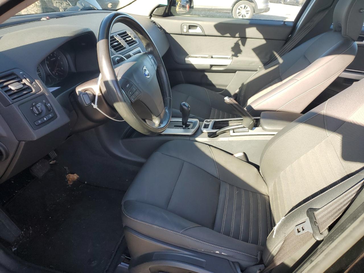 2009 Volvo S40 2.4I VIN: YV1MS390292430379 Lot: 43582165