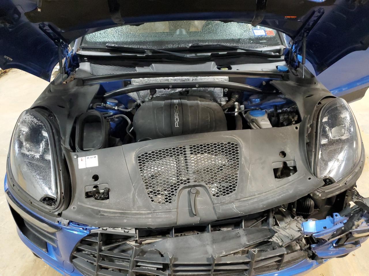 2017 Porsche Macan - Image 12