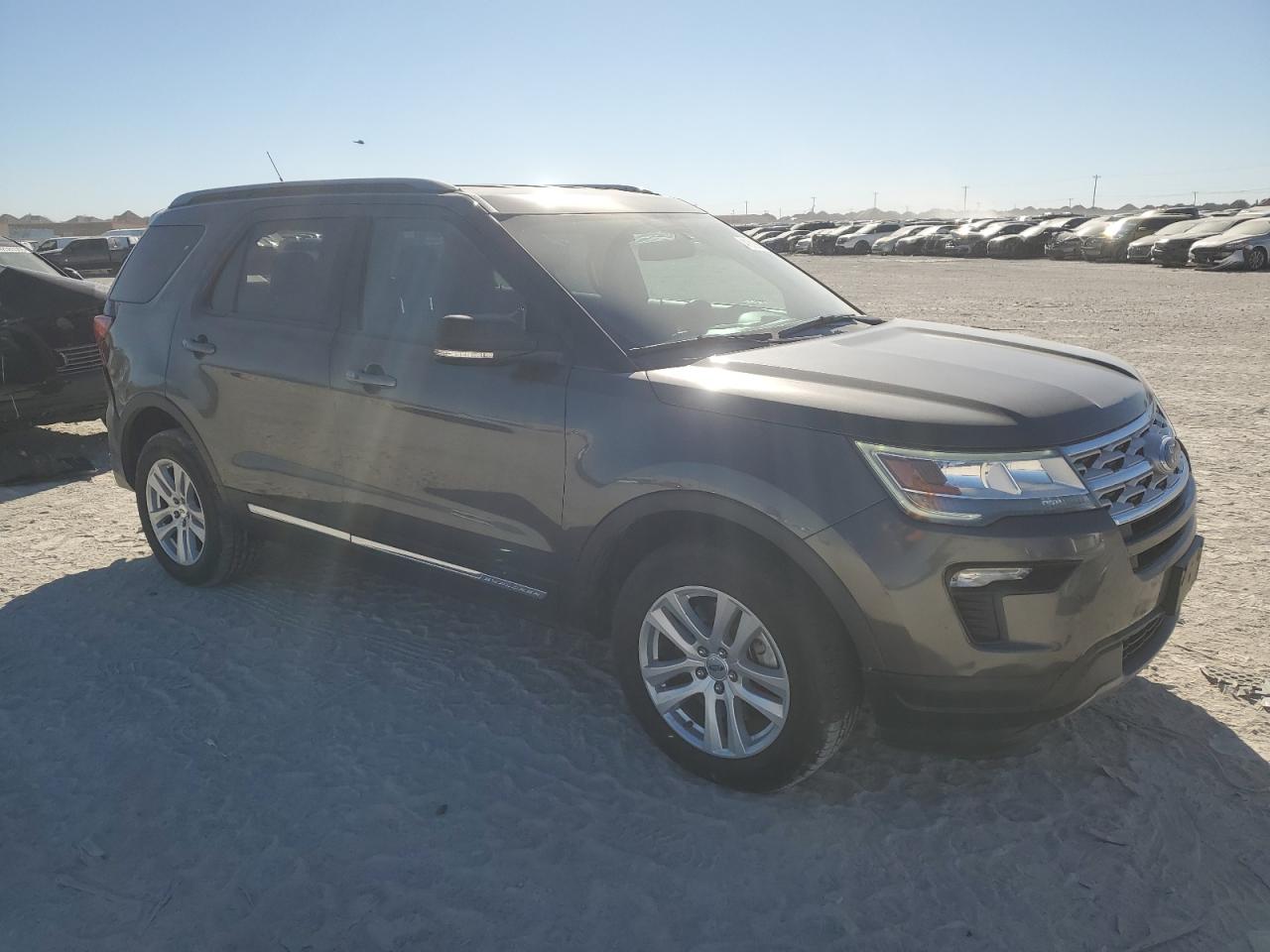 2019 Ford Explorer - Image 4