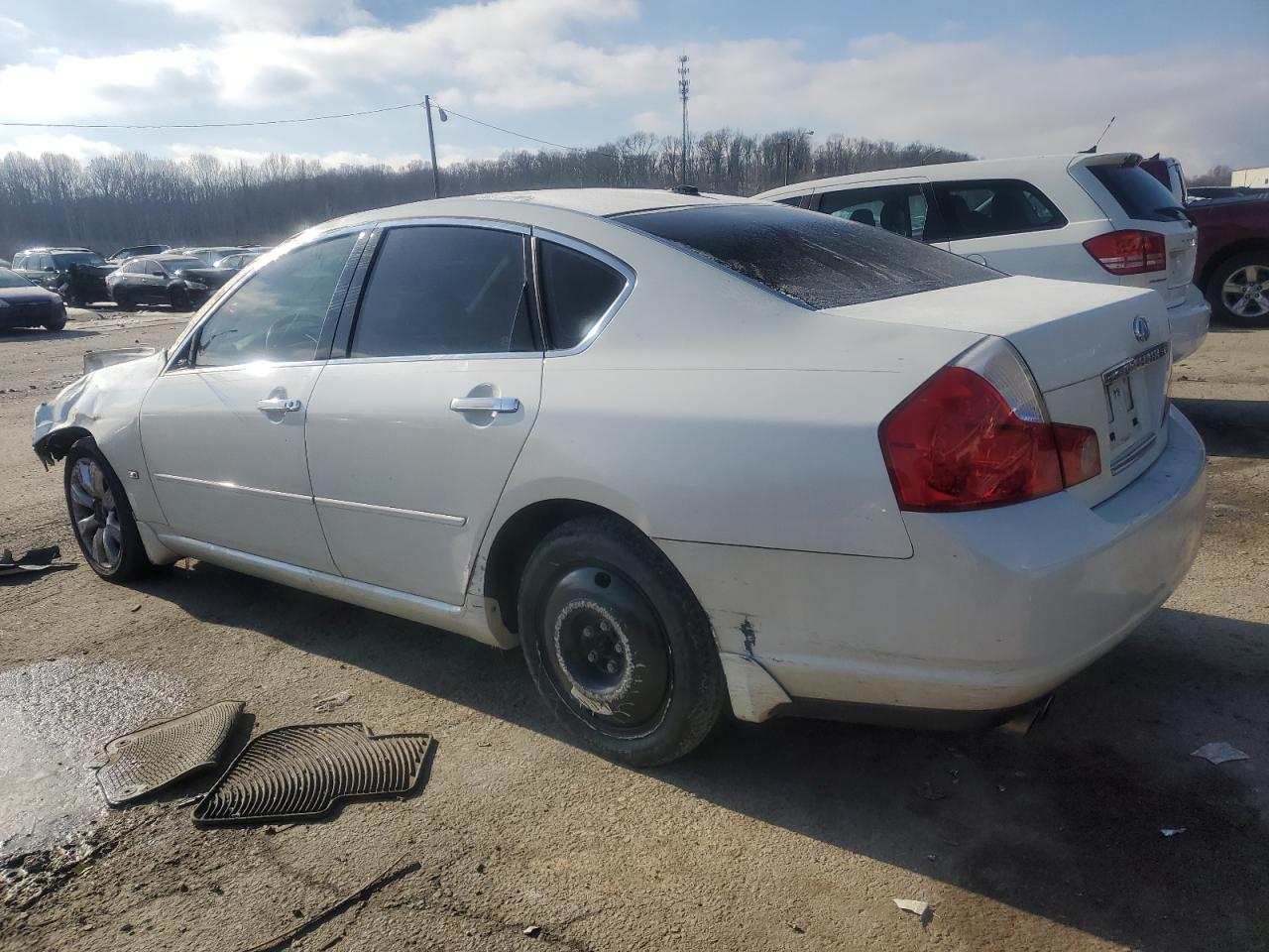 2007 Infiniti M - Image 2