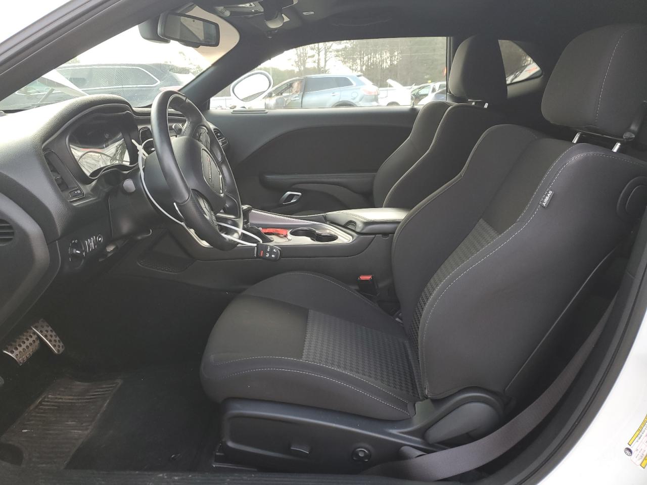 2019 Dodge Challenger - Image 7