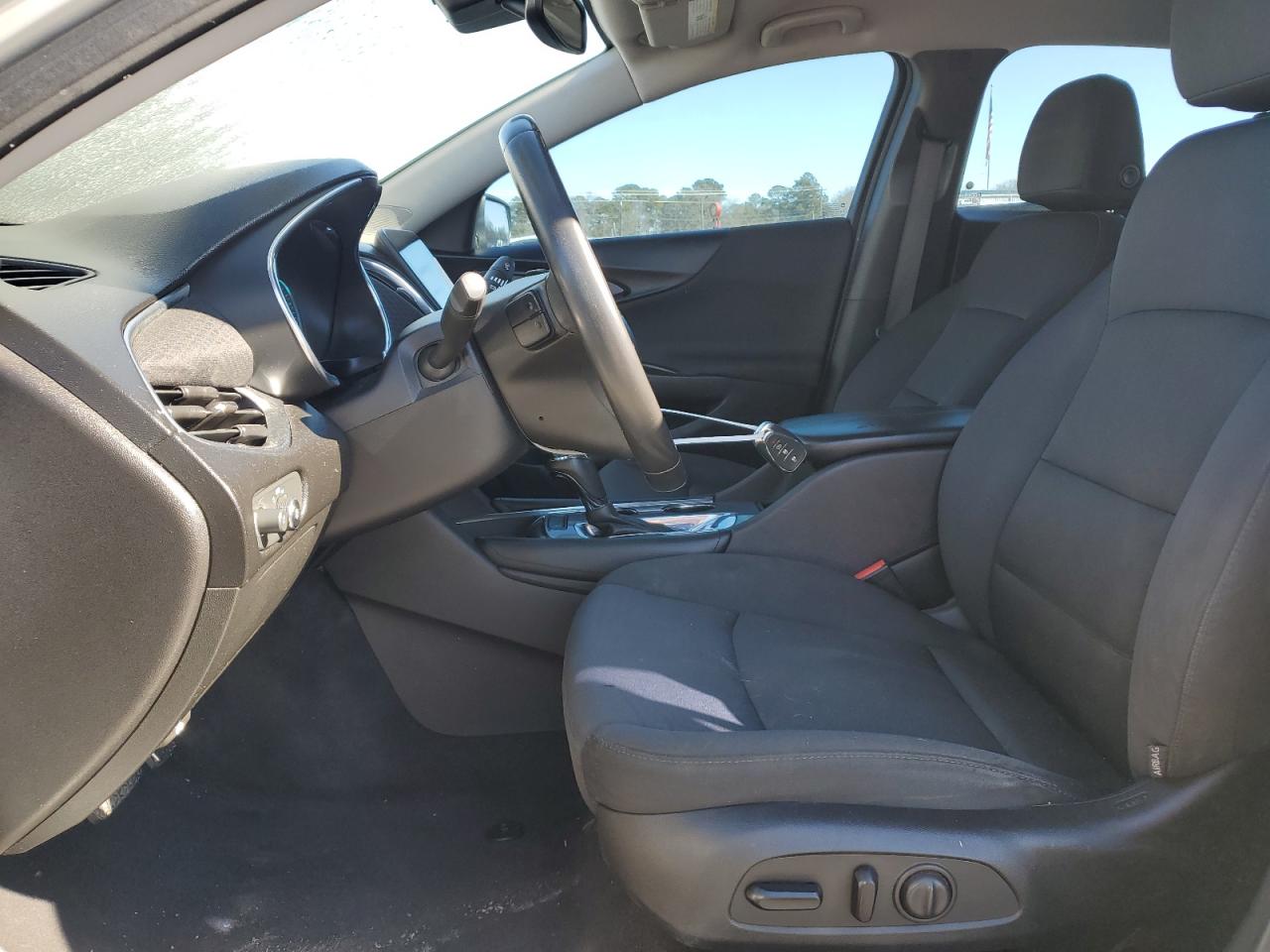 2017 Chevrolet Malibu - Image 7