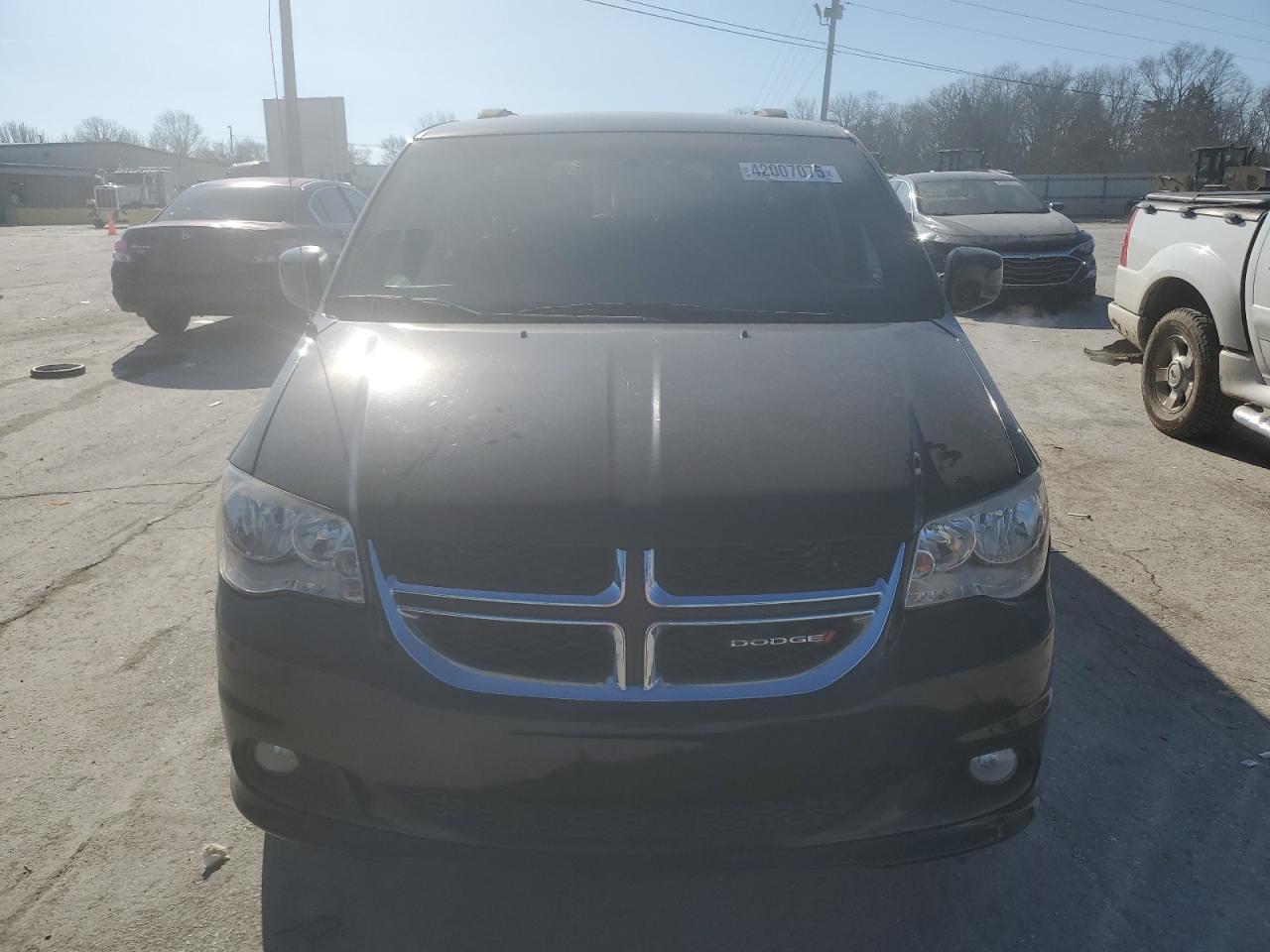 2017 Dodge Caravan - Image 5