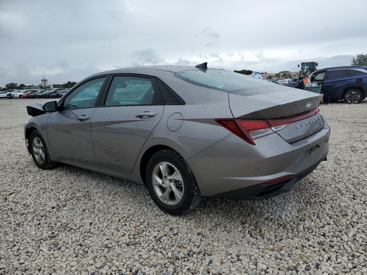 2023 Hyundai Elantra - Image 2