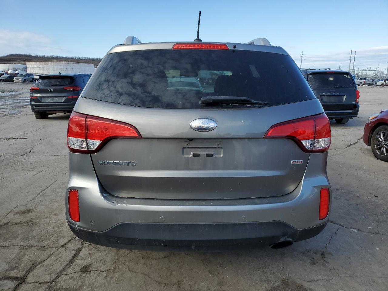 VIN 5XYKT3A61FG557135 2015 KIA SORENTO no.6