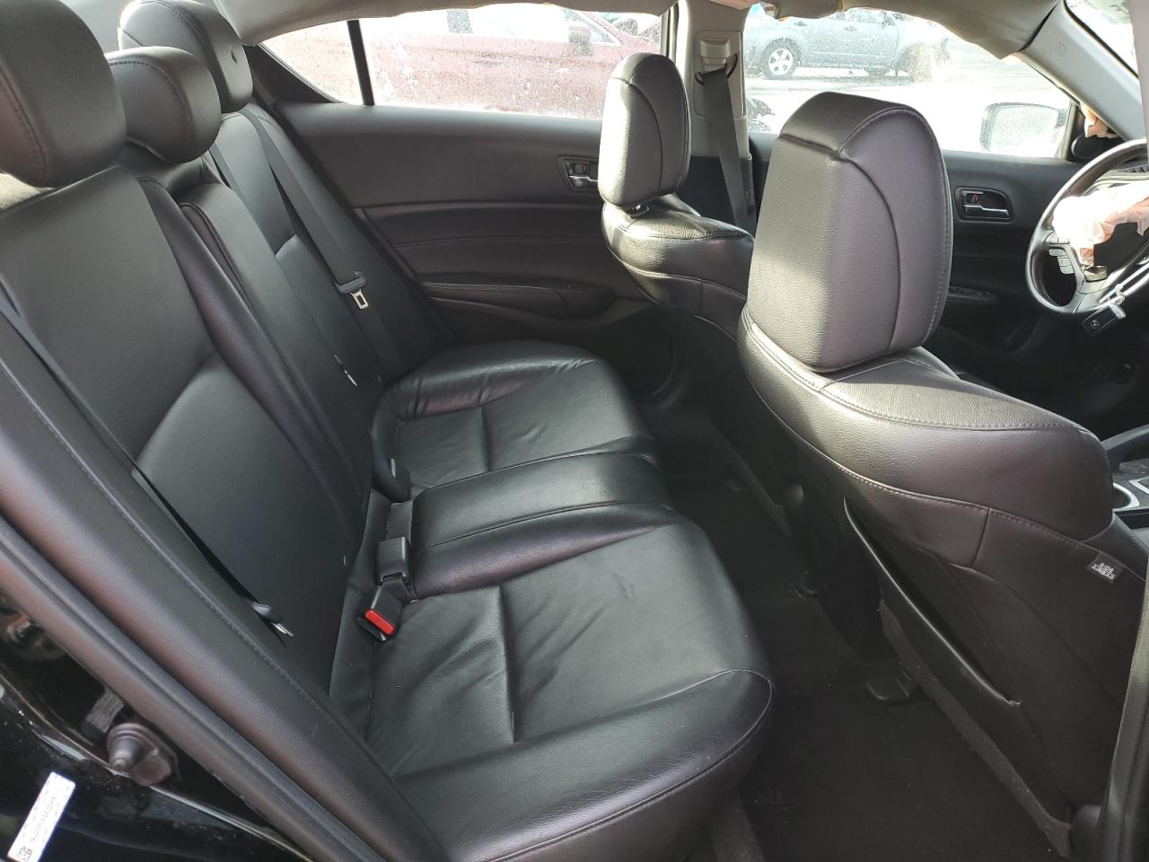 2016 Acura ILX - Image 10