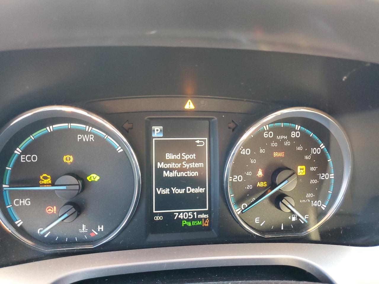 2017 Toyota RAV 4 - Image 9