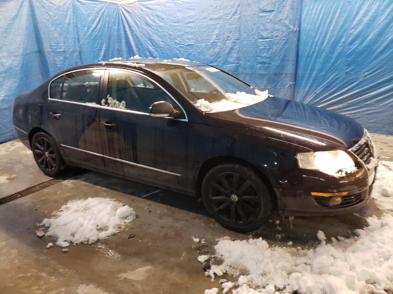 2010 Volkswagen Passat - Image 4