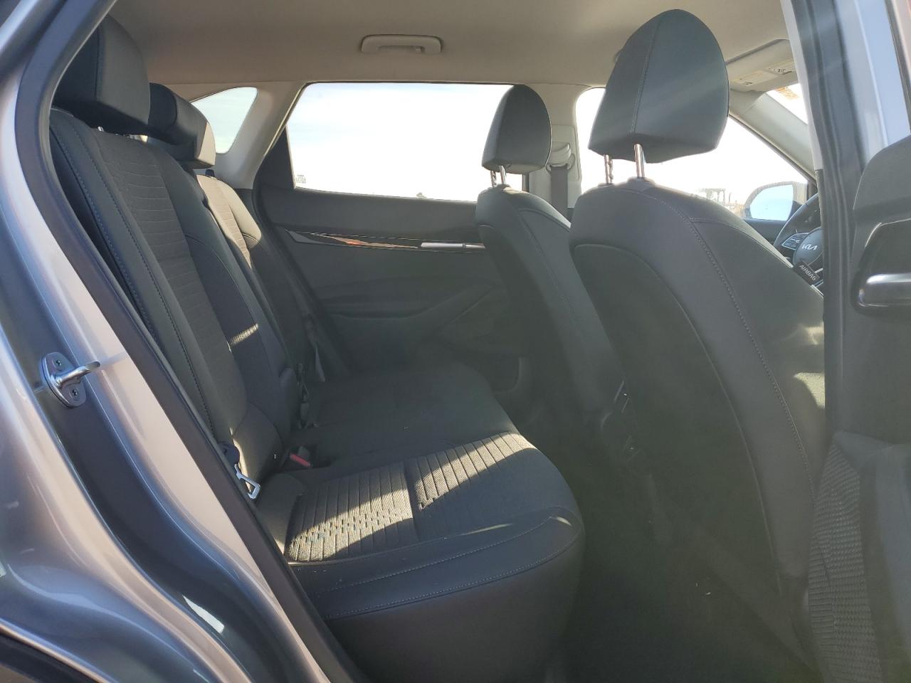 2022 Kia Seltos - Image 11