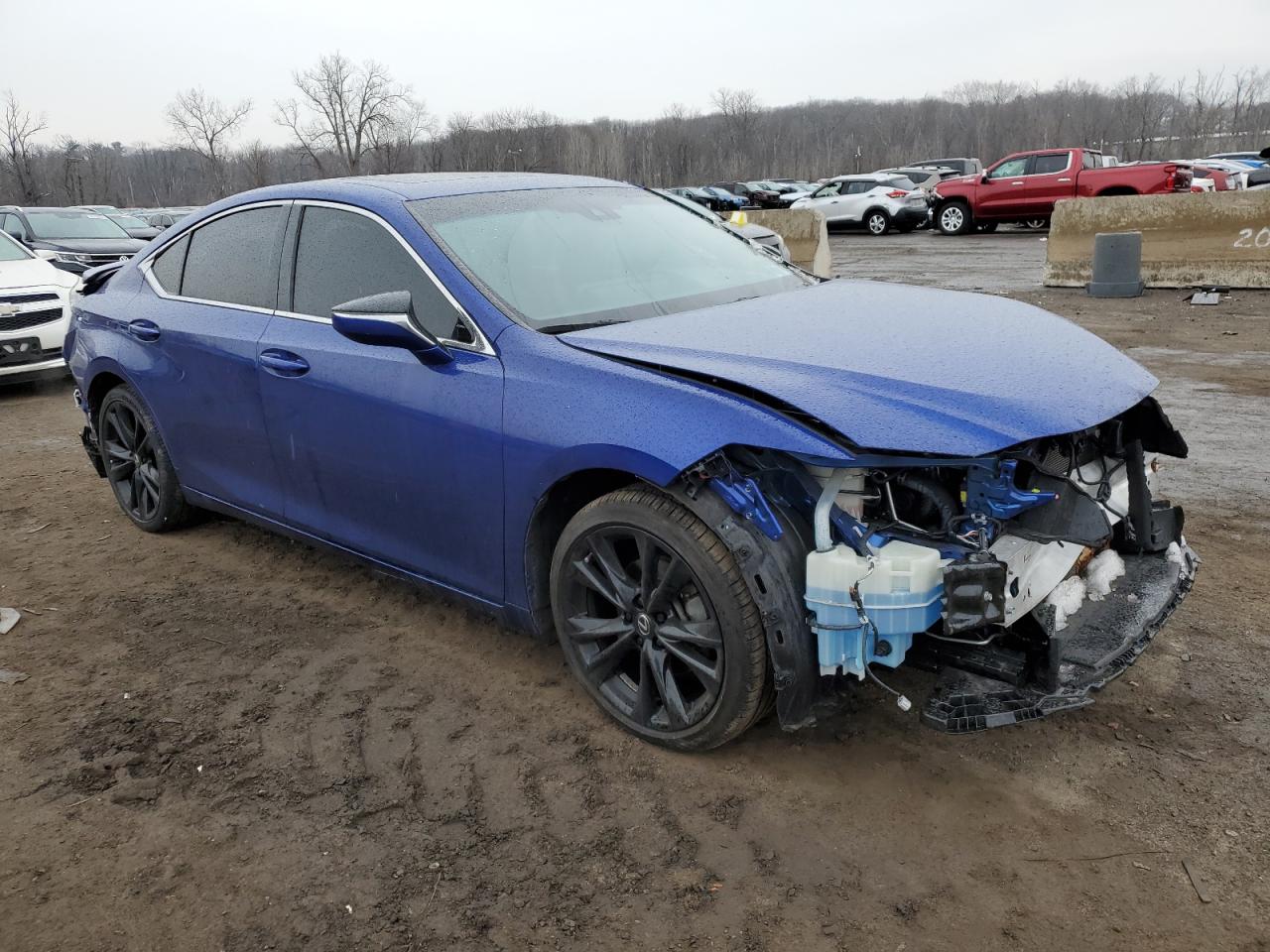 2022 Lexus ES - Image 4