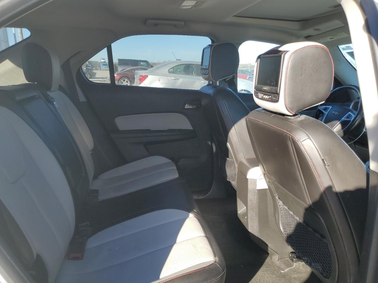 2013 Chevrolet Equinox - Image 11