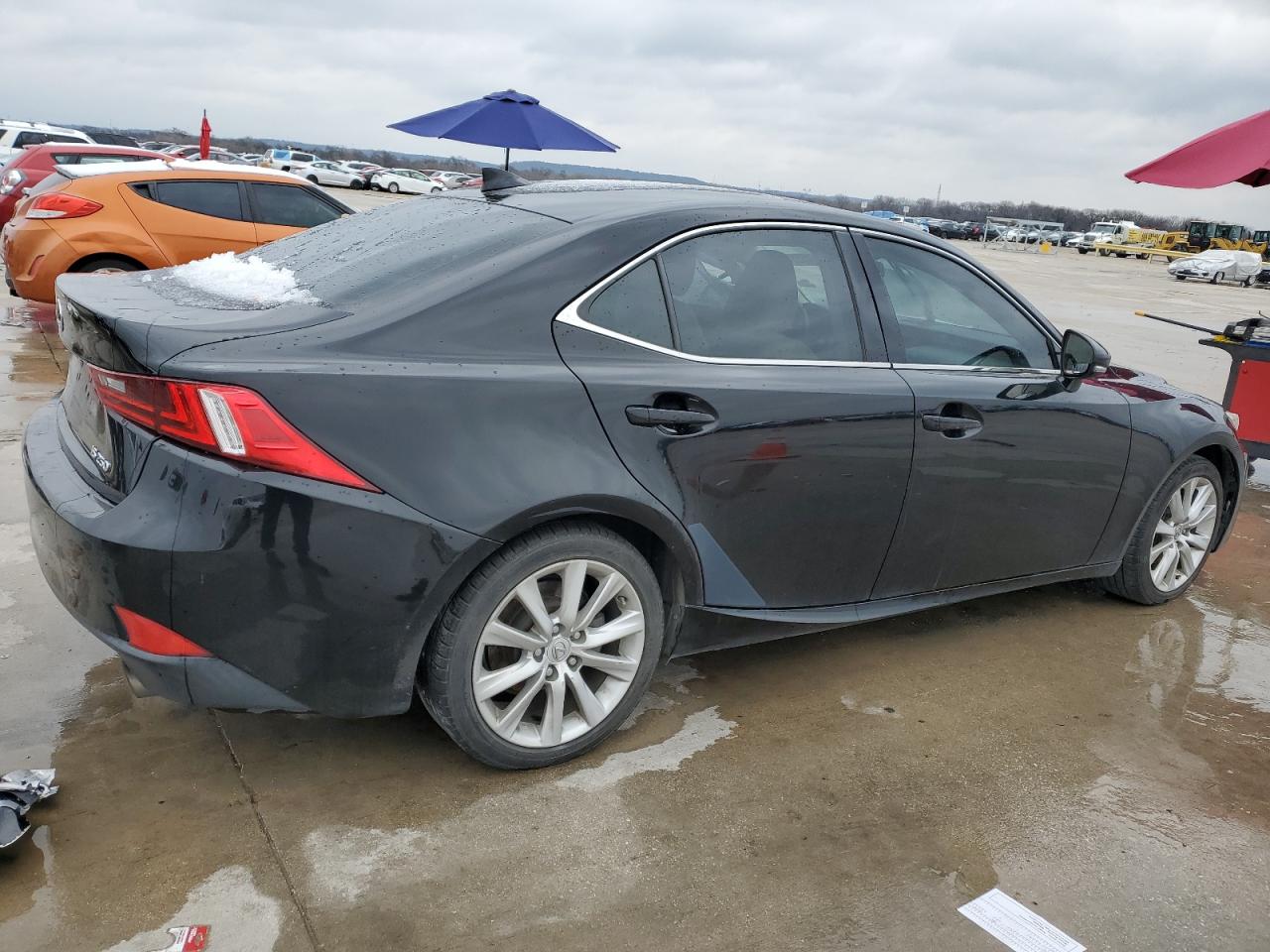 2015 Lexus IS - Image 3