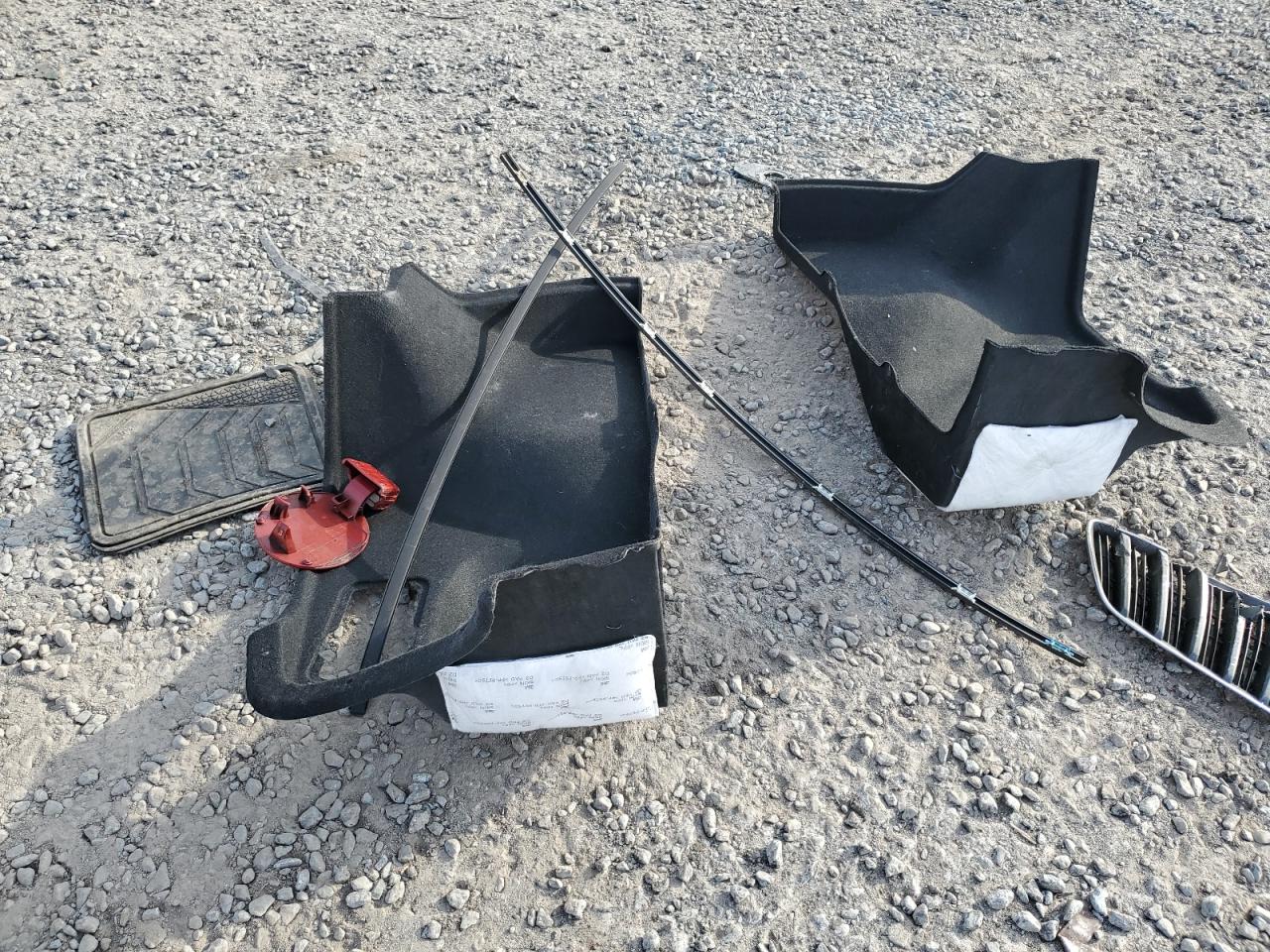 2018 Hyundai Elantra - Image 12