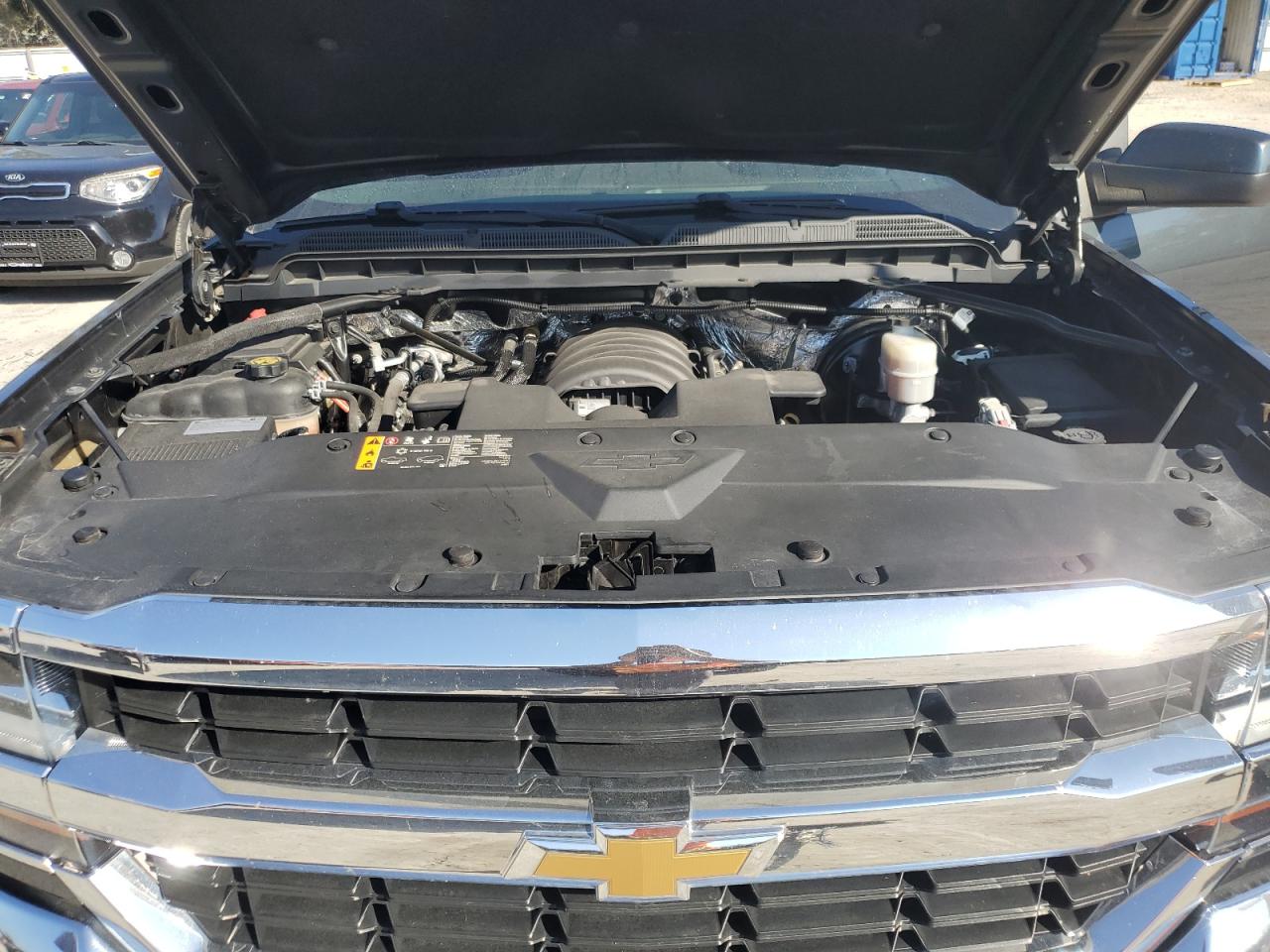 2018 Chevrolet Silverado - Image 11