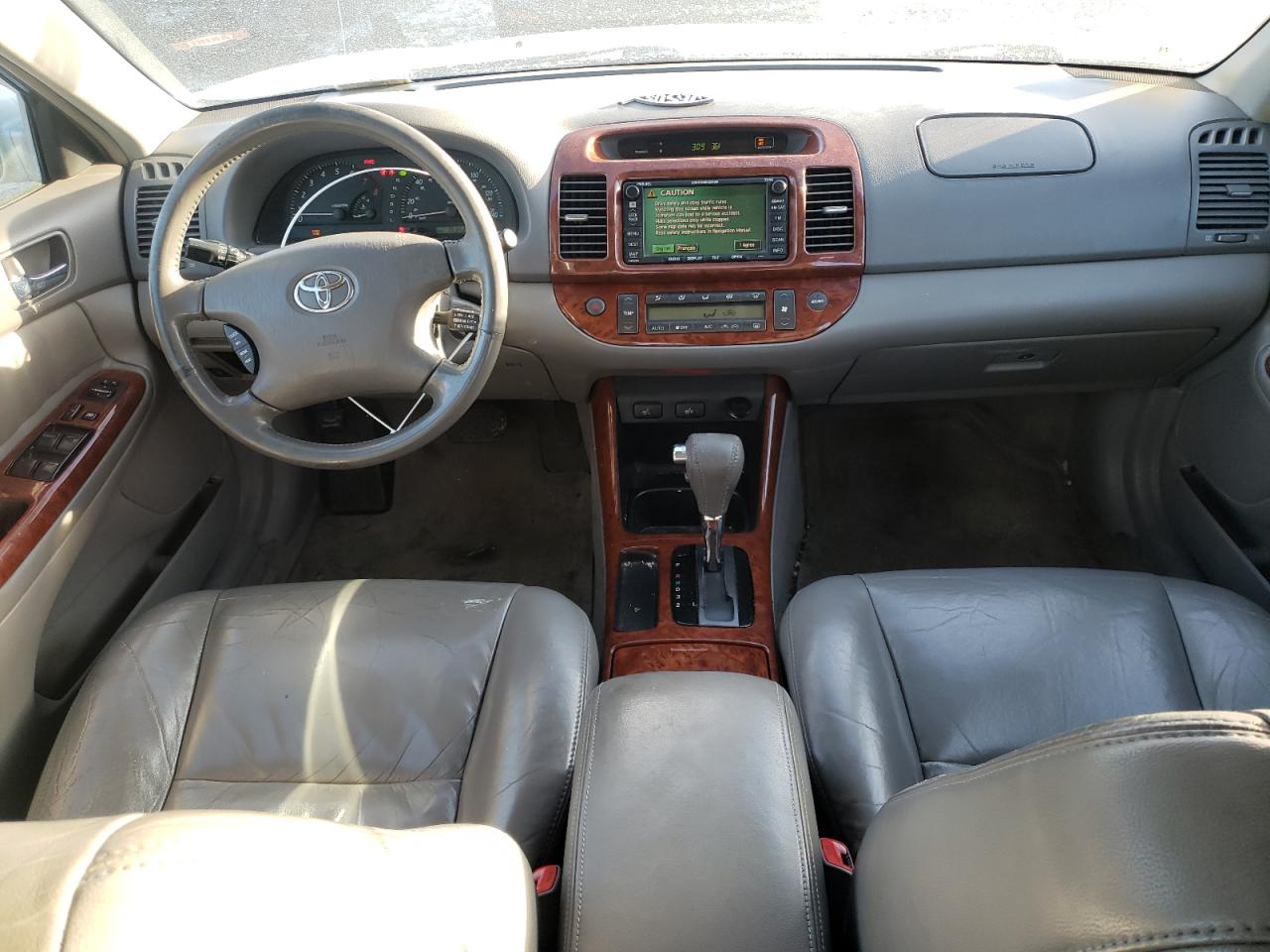 2004 Toyota Camry - Image 8