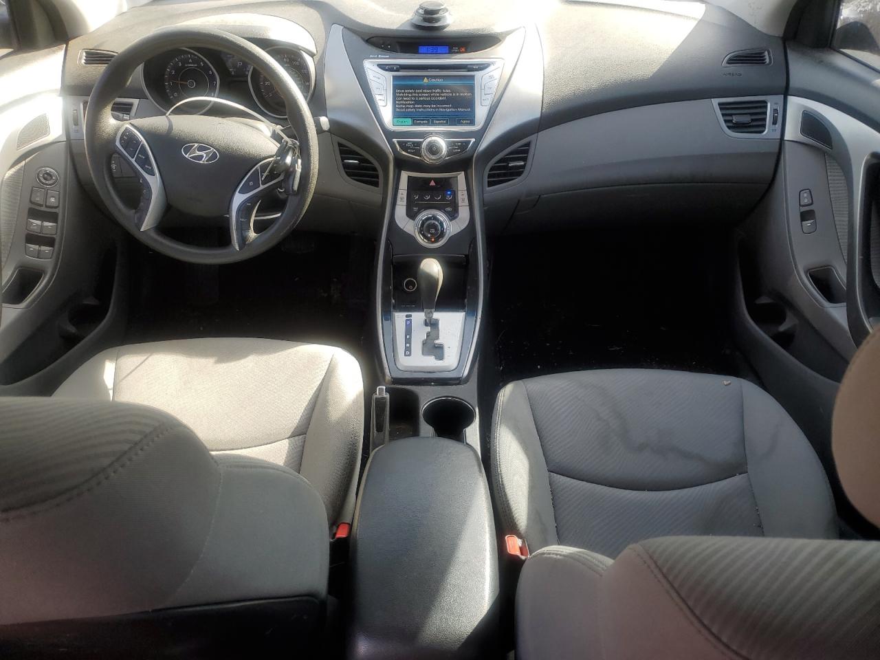 2011 Hyundai Elantra - Image 8