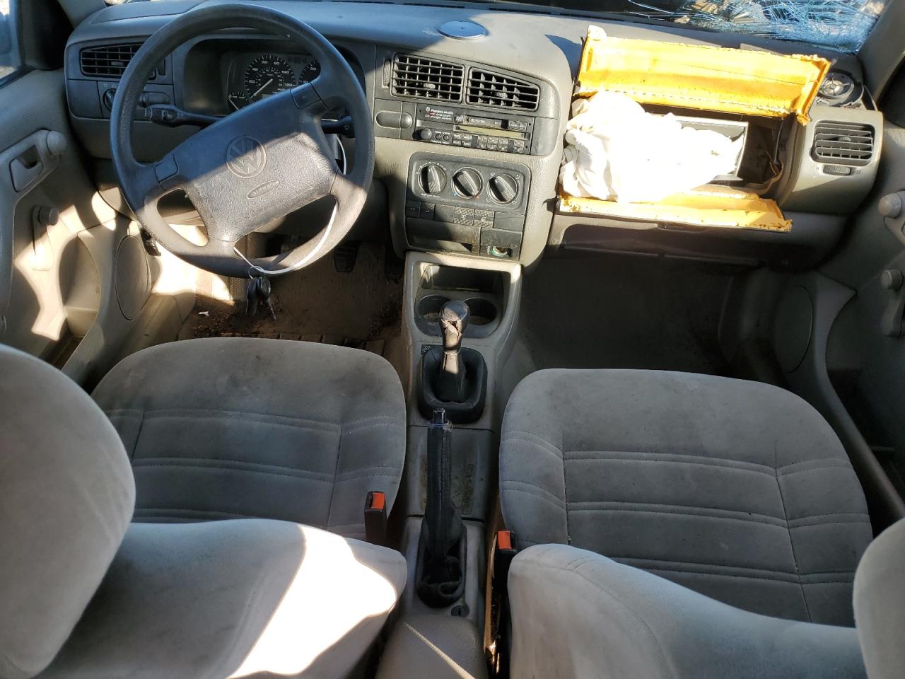 1998 Volkswagen Jetta - Image 8