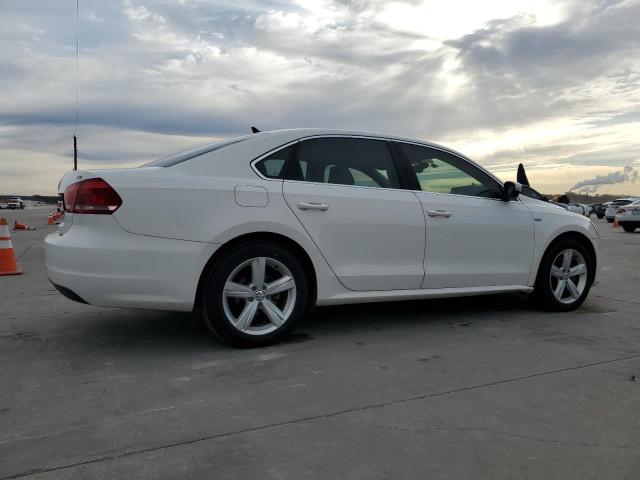  VOLKSWAGEN PASSAT 2015 White