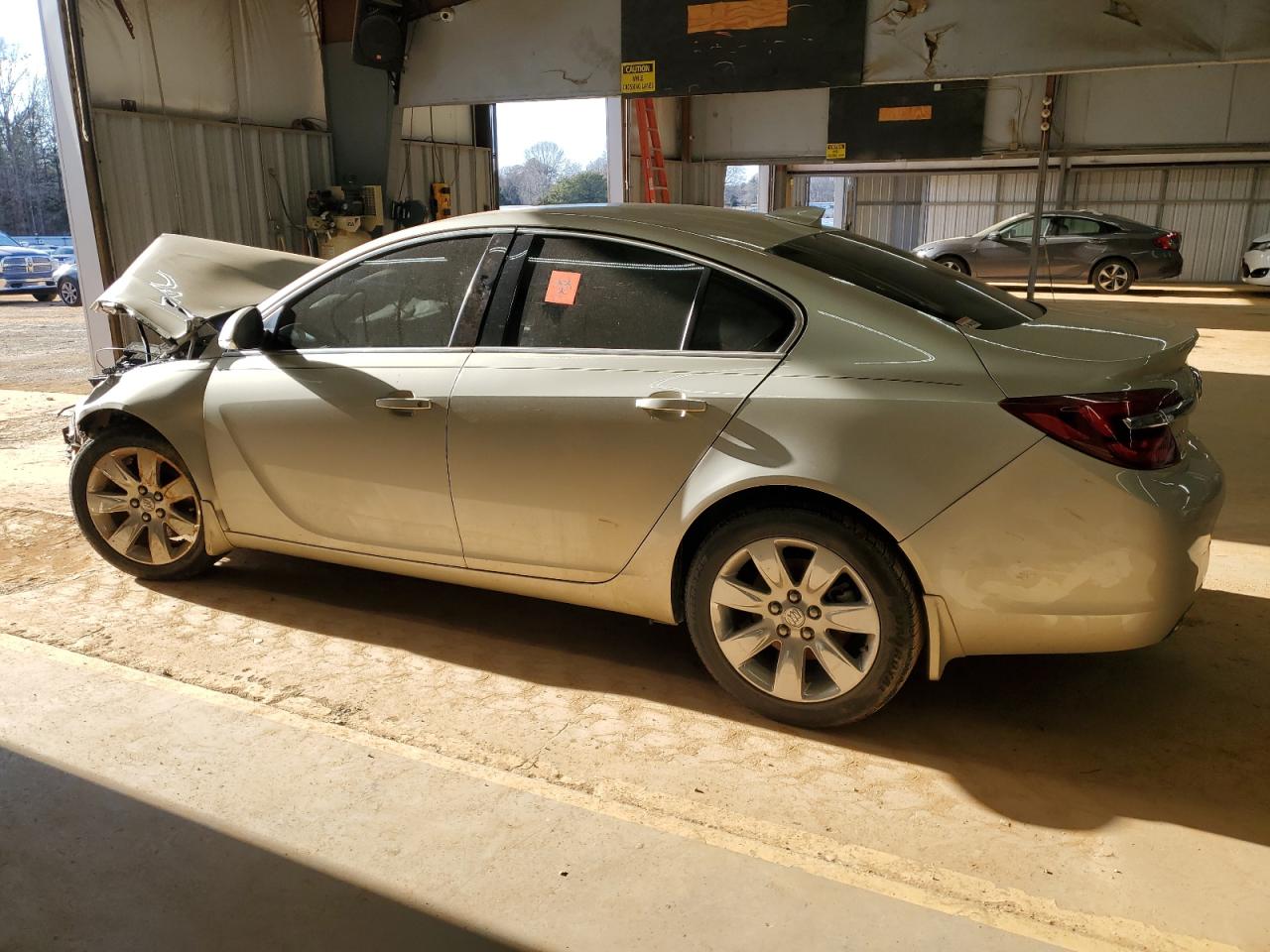 2016 Buick Regal - Image 2