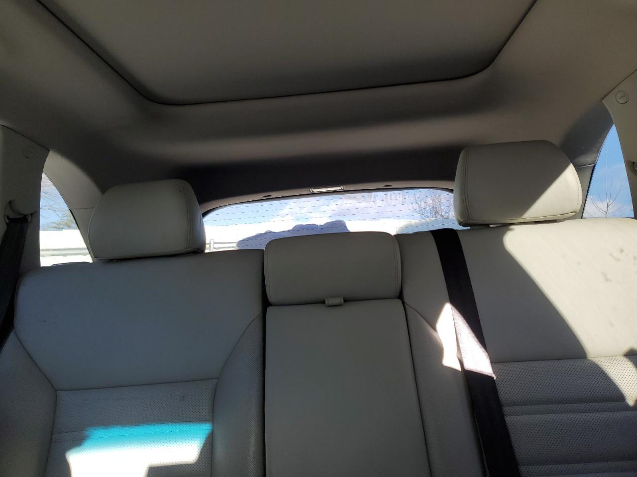 2017 Kia Sorento - Image 10