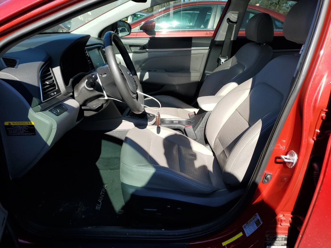 2017 Hyundai Elantra - Image 7