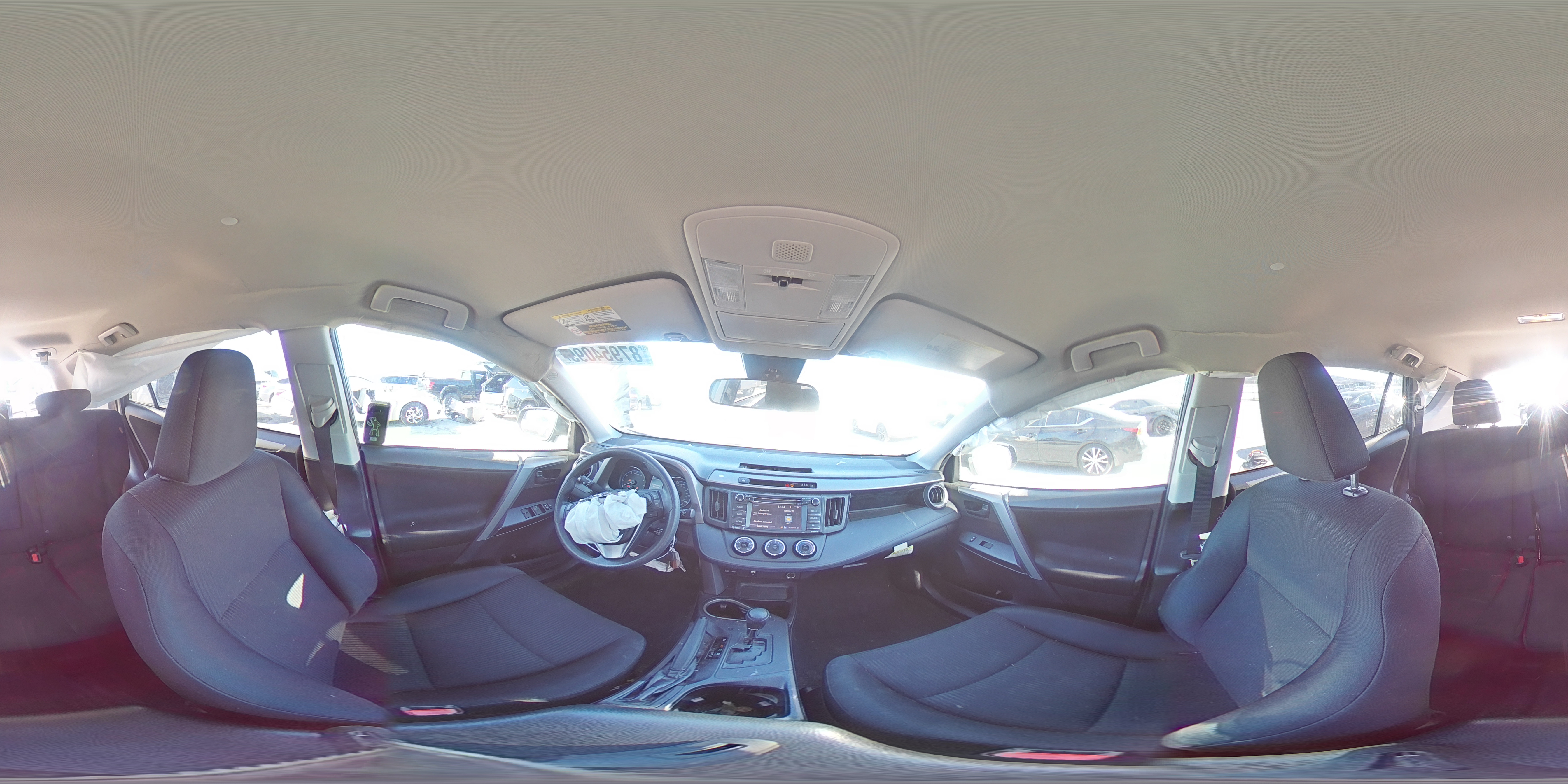 2018 Toyota RAV 4 - Image 16