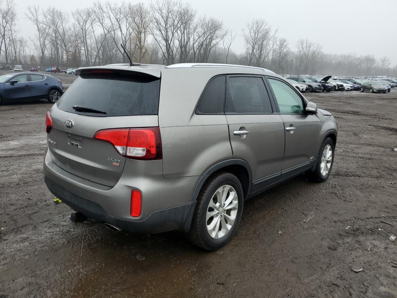 2014 Kia Sorento - Image 3