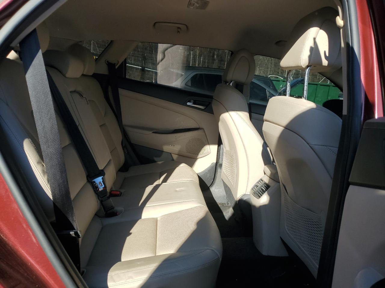 2017 Hyundai Tucson - Image 11
