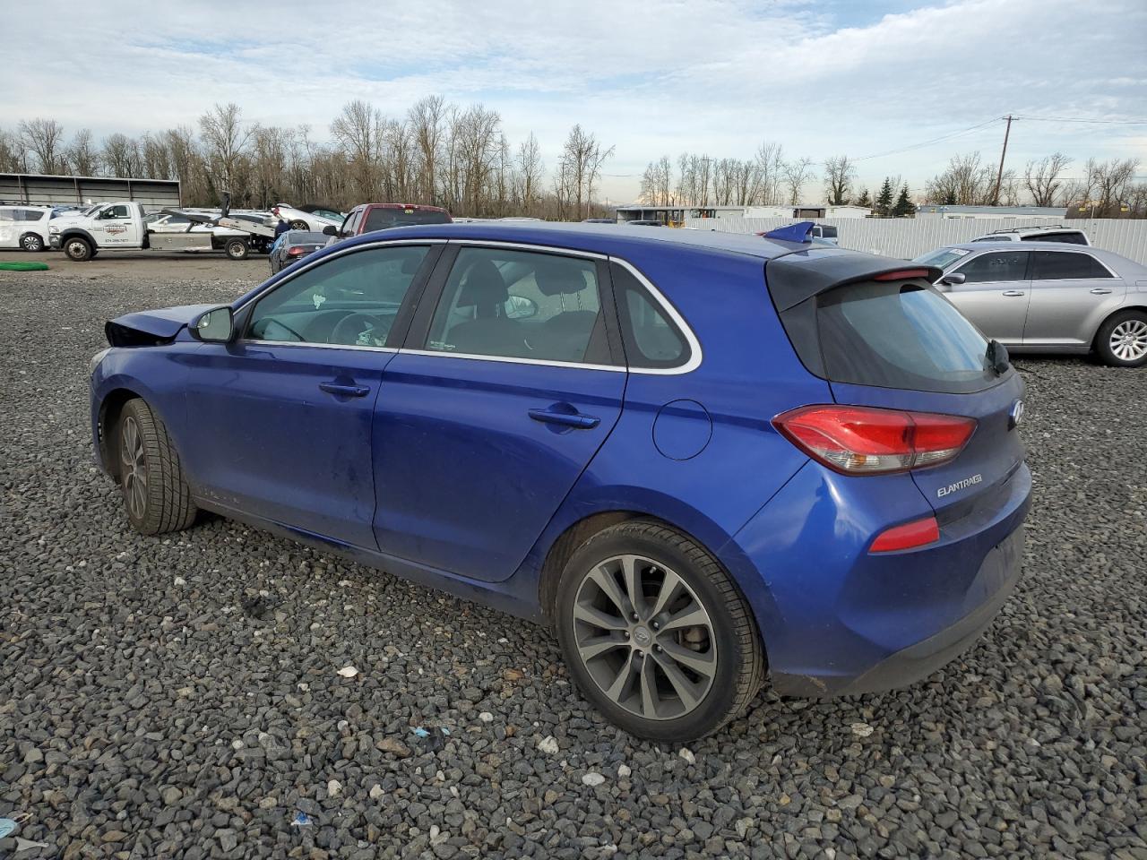 2019 Hyundai Elantra - Image 2